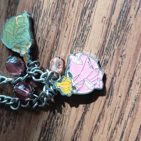 Disney Princess Silver 4 Charm Bracelet Tinkerbell, Belle, Cinderella, SleepingB - Picture 9 of 9